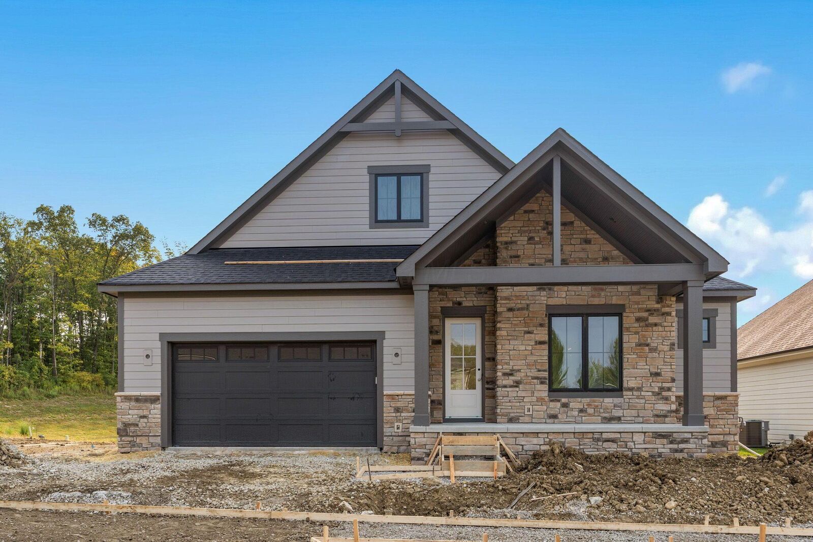 Property Photo: 5938 Stratton Place OH 43230