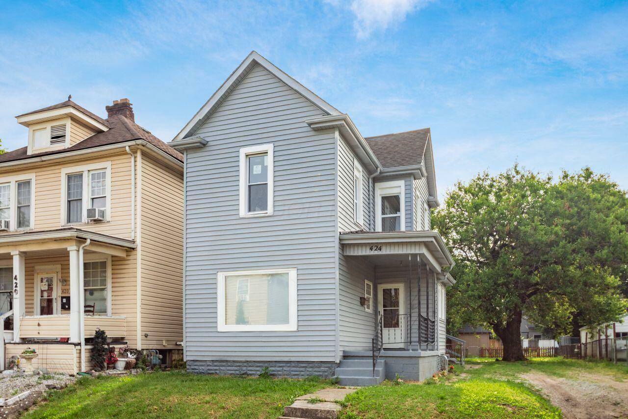 Property Photo: 424 S Harris Avenue OH 43204