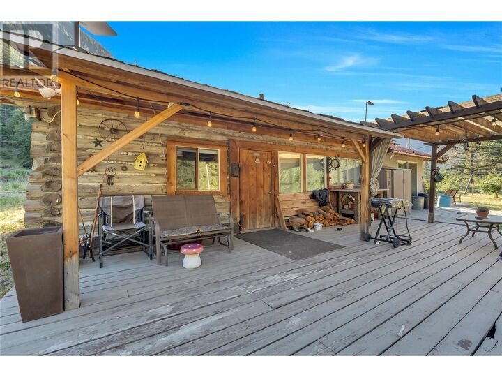 Property Photo: 1840 Highway 3 Other BC V0X 1W0