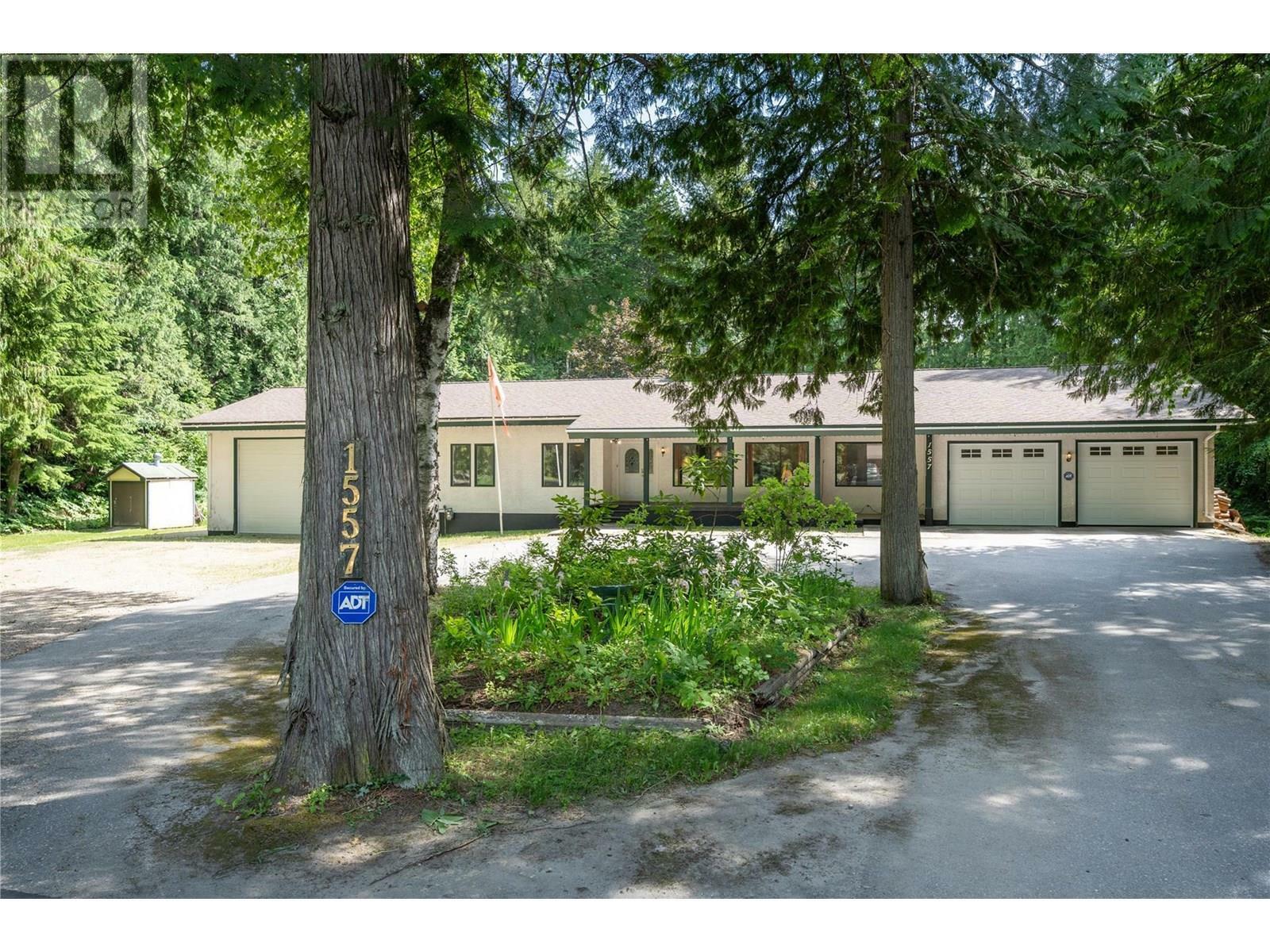 Property Photo: 1557 Nichol Road BC V0E 2S1