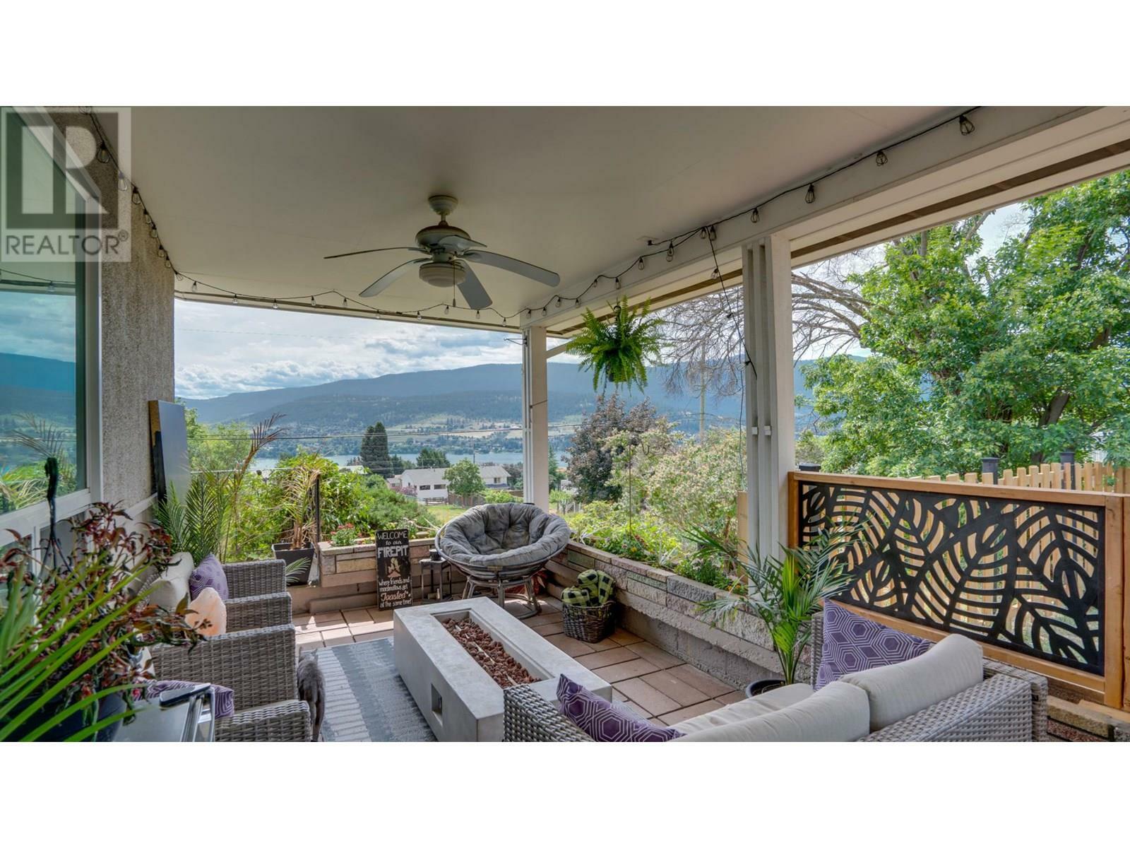 Photo de la propriété: 8700 Lakeview Drive BC V1B 1W3