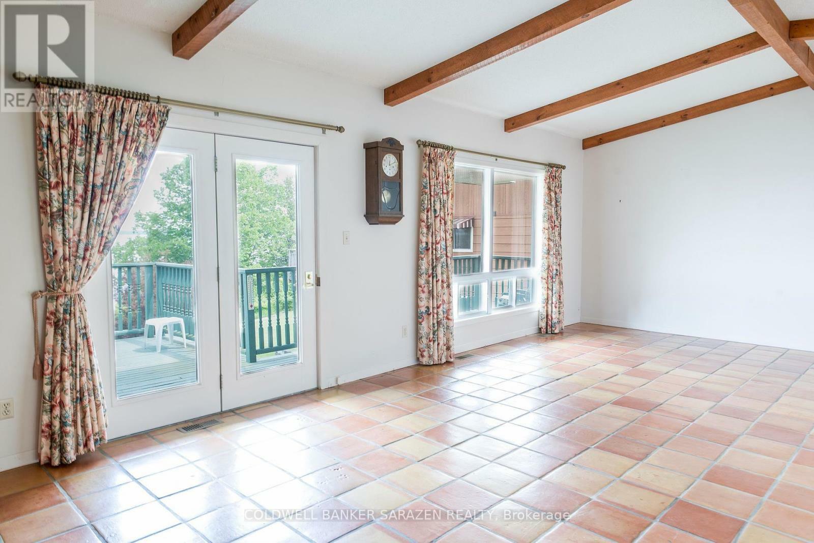 Property Photo: 7 Robinson Street ON K7S 3M4