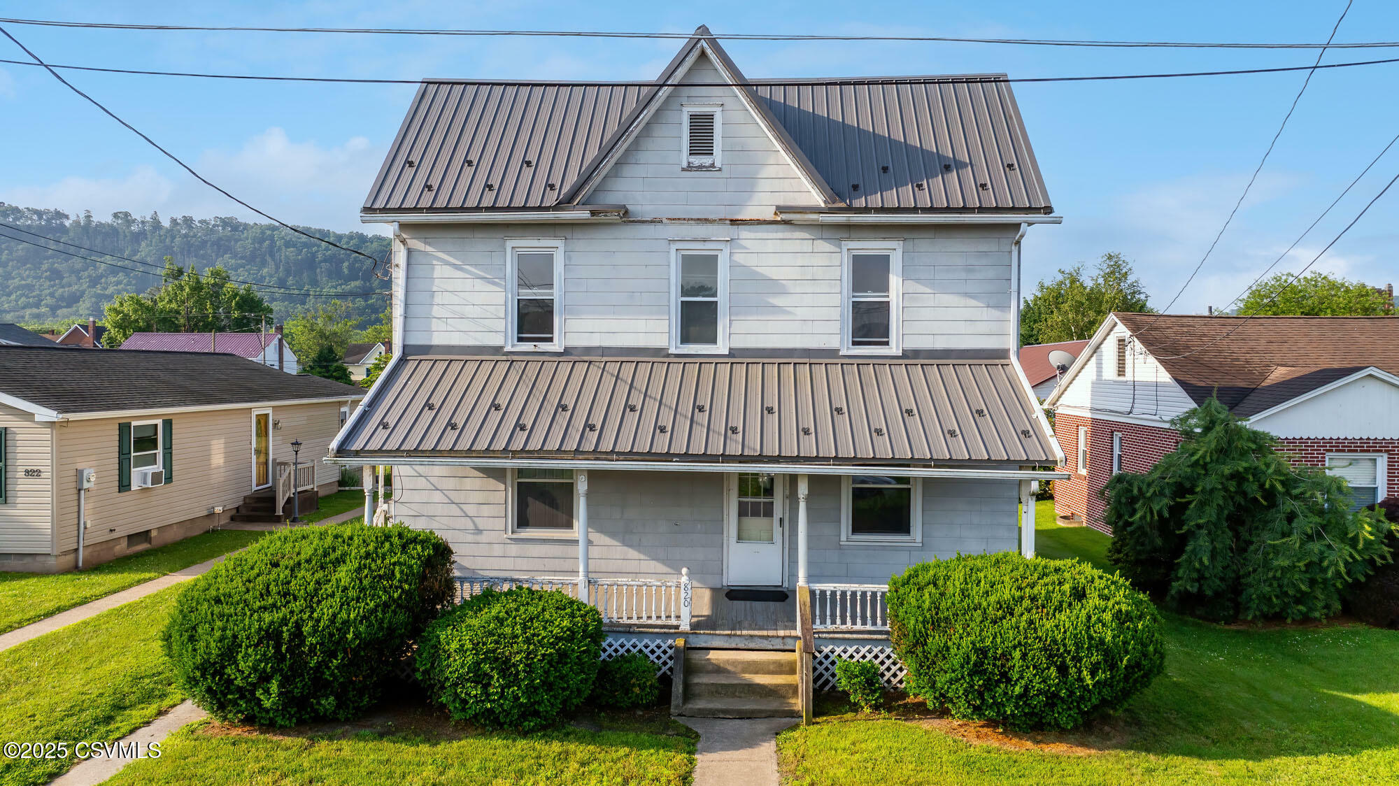 Property Photo: 820 E 2nd Street PA 18635