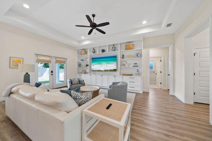 Property Photo:  330 S Palo Alto Avenue  FL 32401 