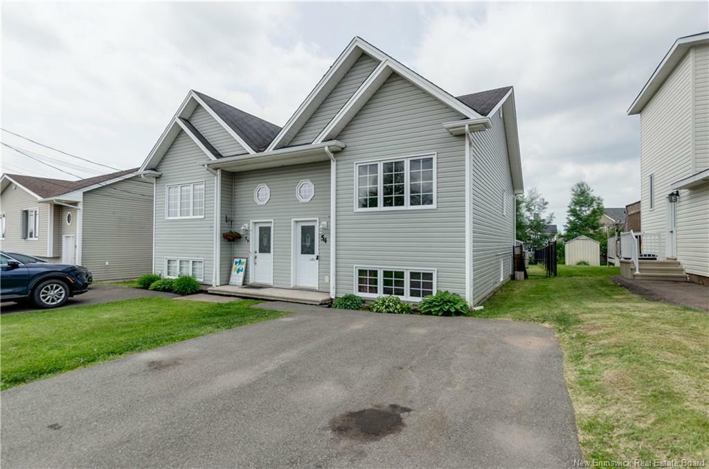 54 Penrose Street  Moncton NB E1E 4N9 photo