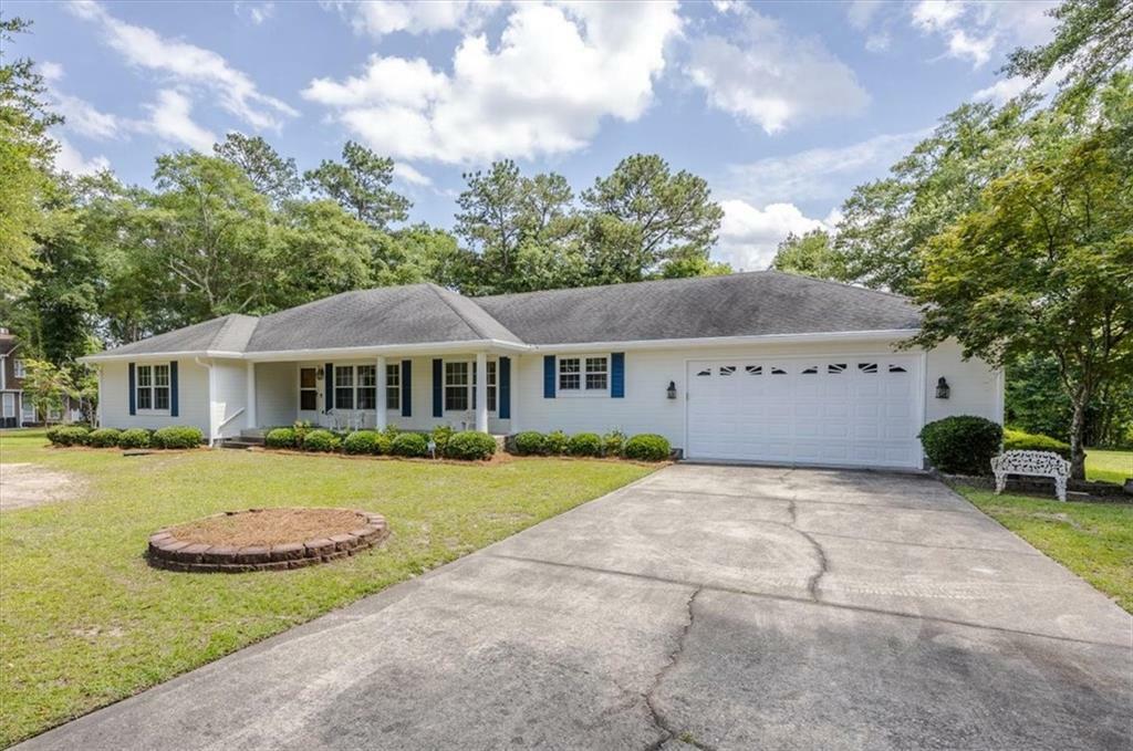 Property Photo: 204 Old Oak Road GA 31216