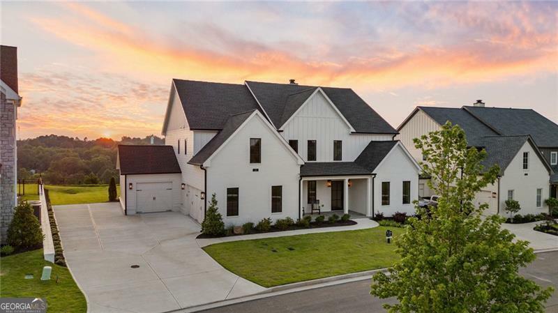 Property Photo: 213 Brogans Bluff GA 30107