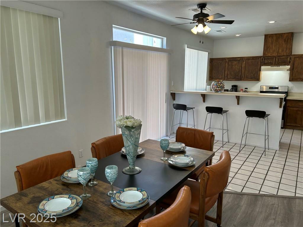 6672 Golden Pond Circle  Las Vegas NV 89108 photo