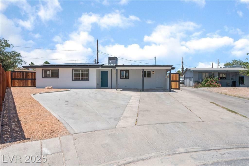Property Photo: 1313 Purple Sage Avenue NV 89108