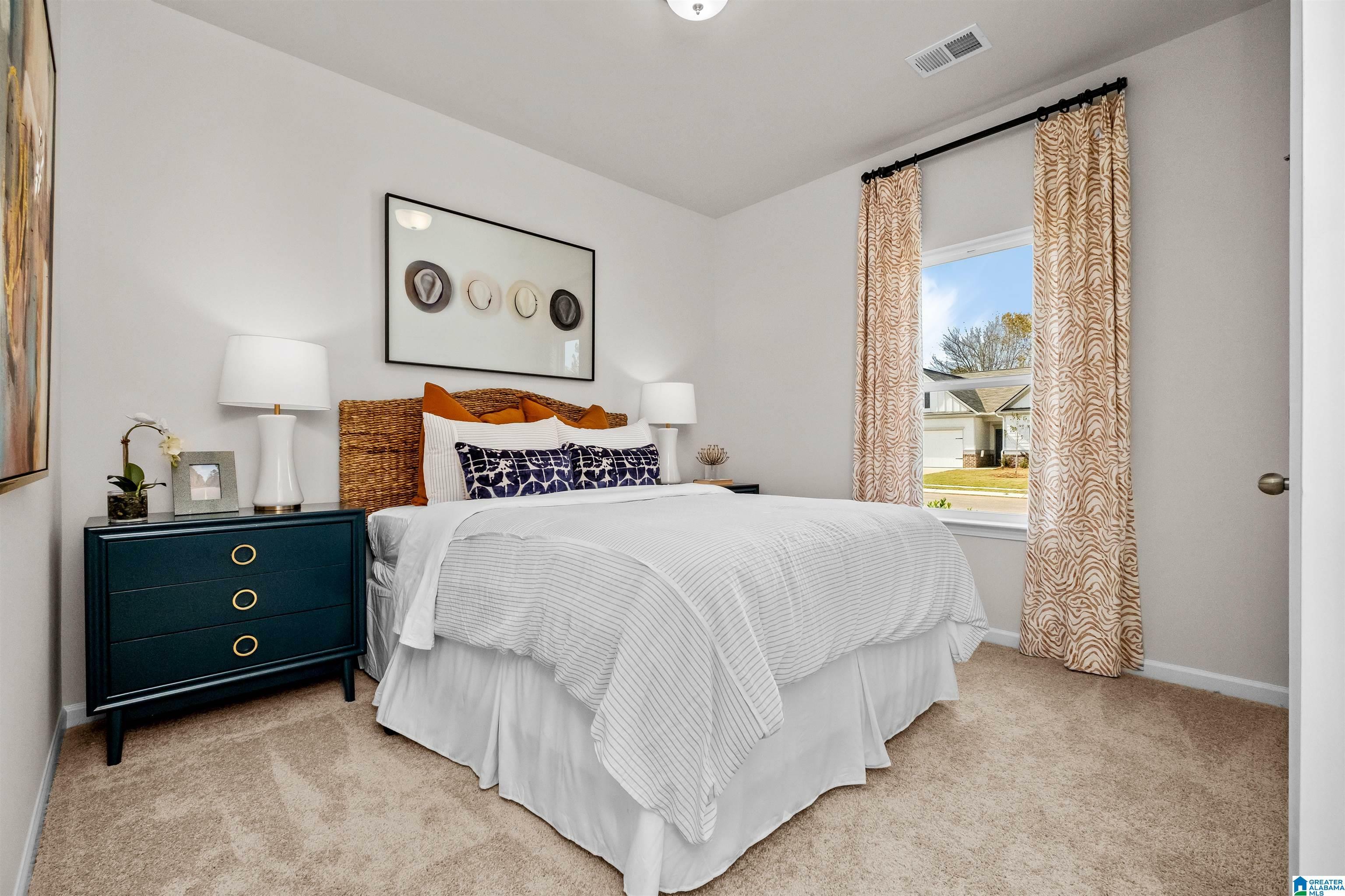 Property Photo: 5512 Headwinds Lane AL 35022