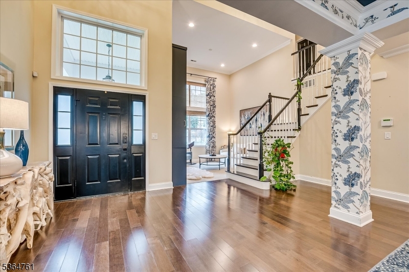 Property Photo: 21 Dahlia Ct NJ 08854