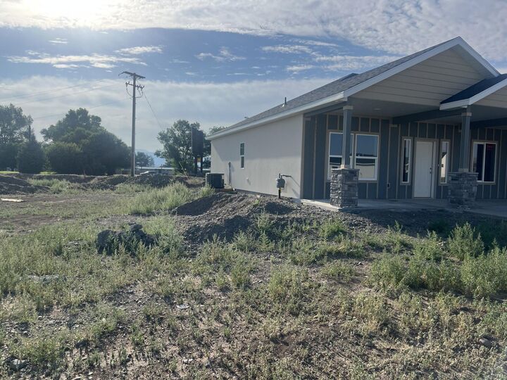 Property Photo:  672 N Kaycie Ln  UT 84759 
