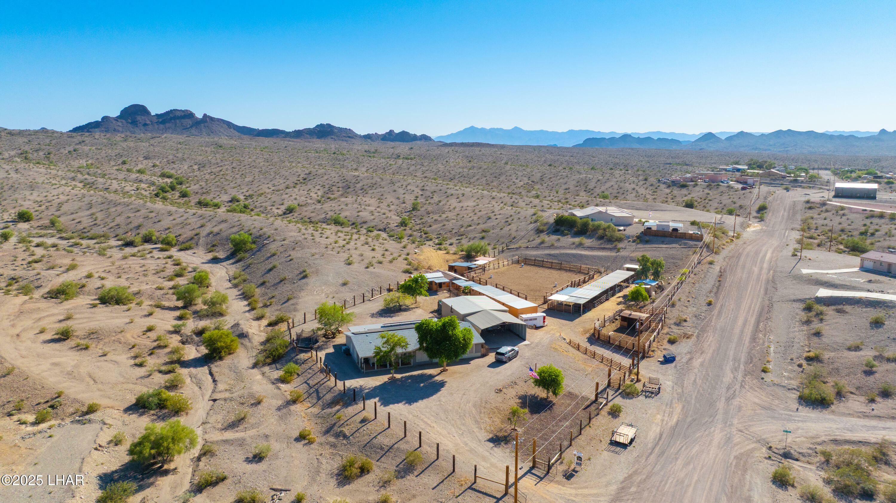 Property Photo: 4252 E Coronado Rd AZ 86404