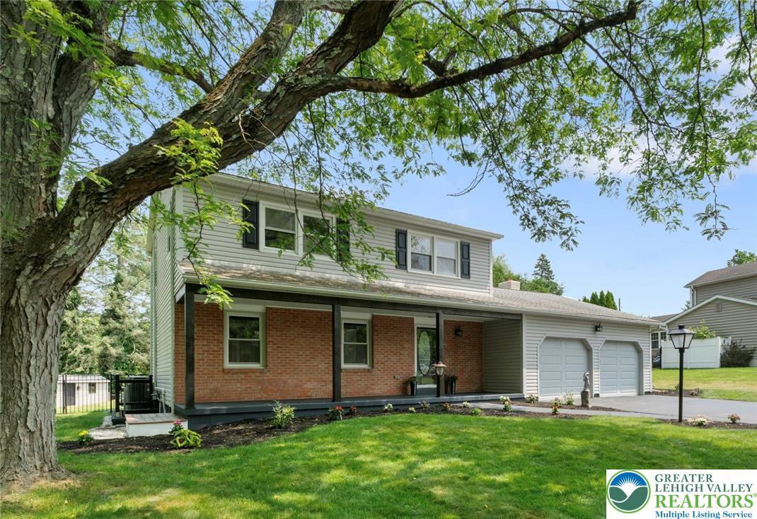 Property Photo: 719 Redfern Lane PA 18017