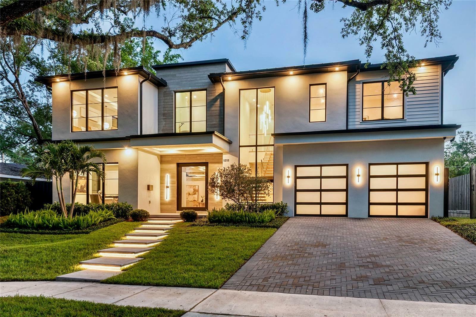 Property Photo: 1211 Munster Street FL 32803
