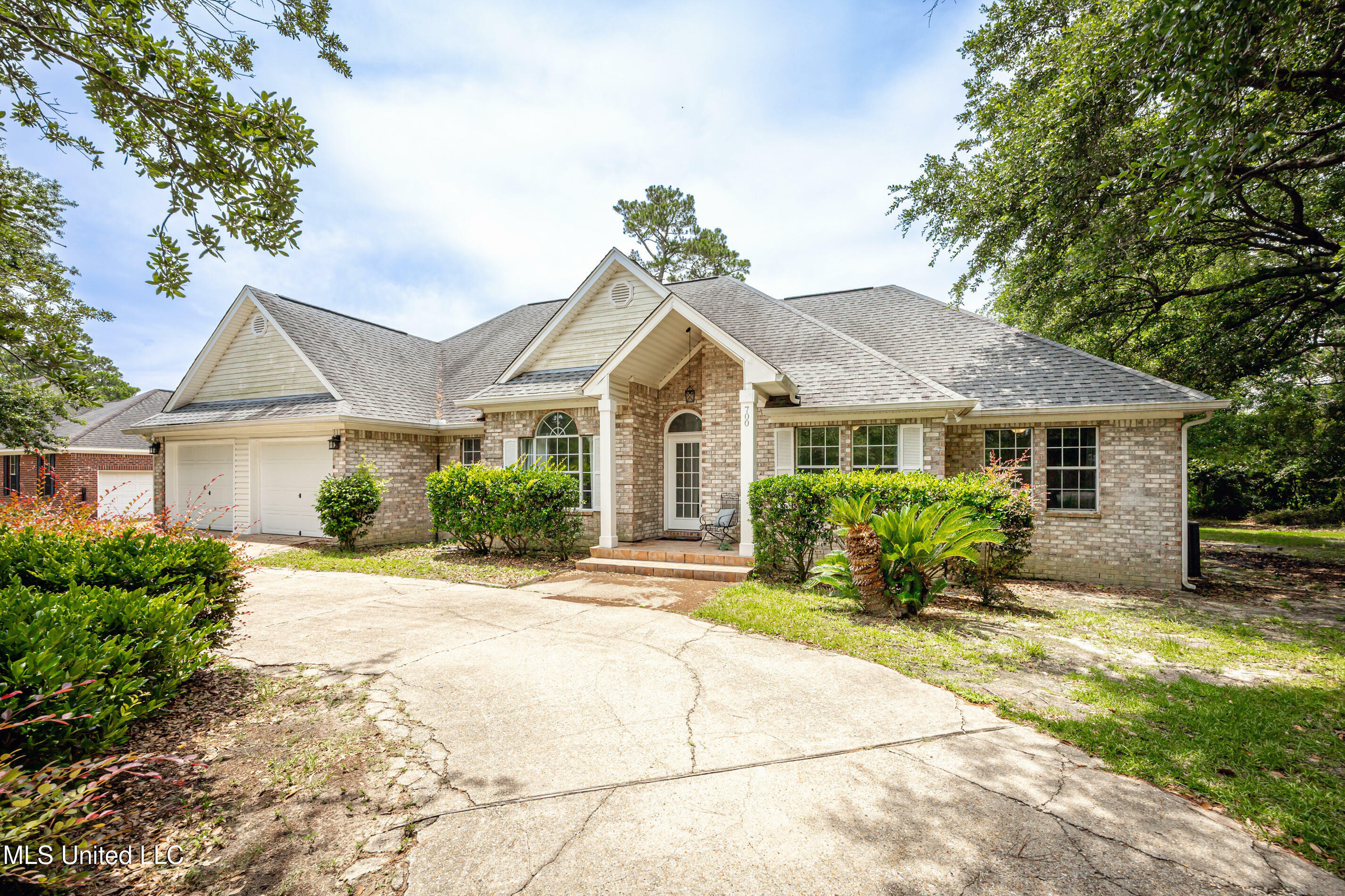 Property Photo: 700 Tantallon Drive MS 39564