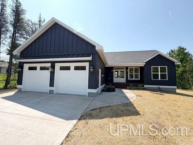 Property Photo: 634 Oaklawn Drive MI 49930