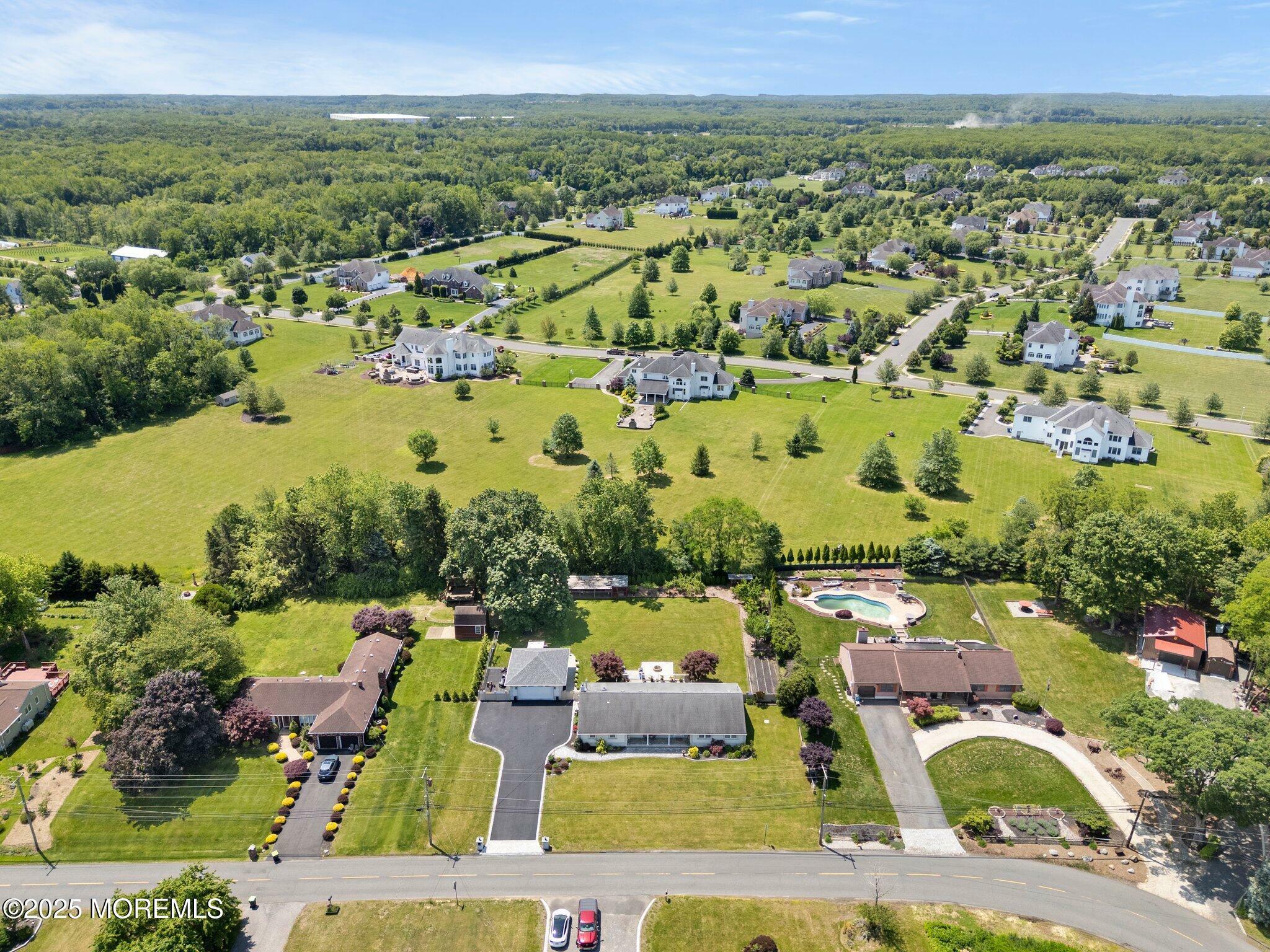 197 Dey Grove Road  Monroe NJ 08831 photo