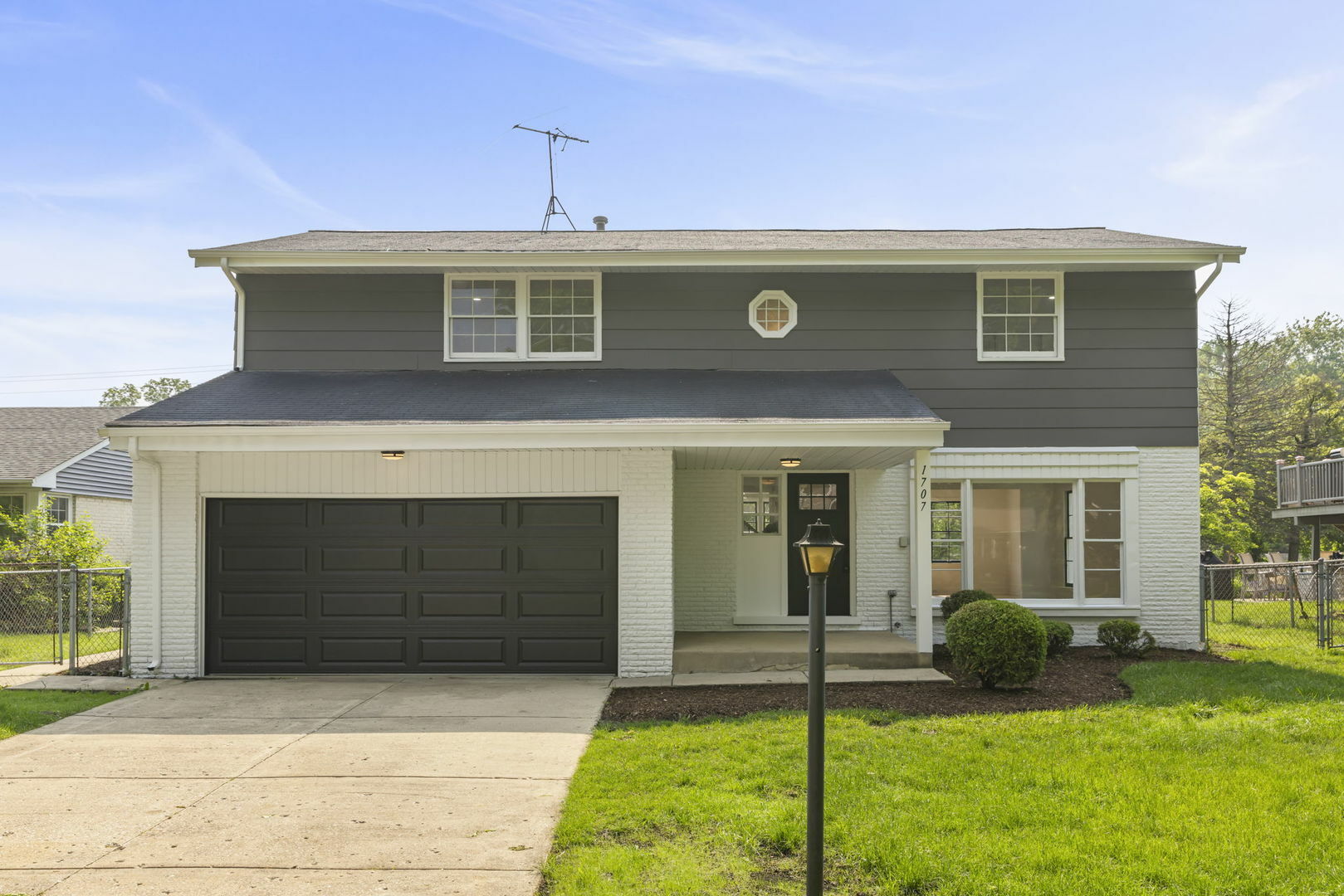1707 N Park Drive  Mount Prospect IL 60056 photo