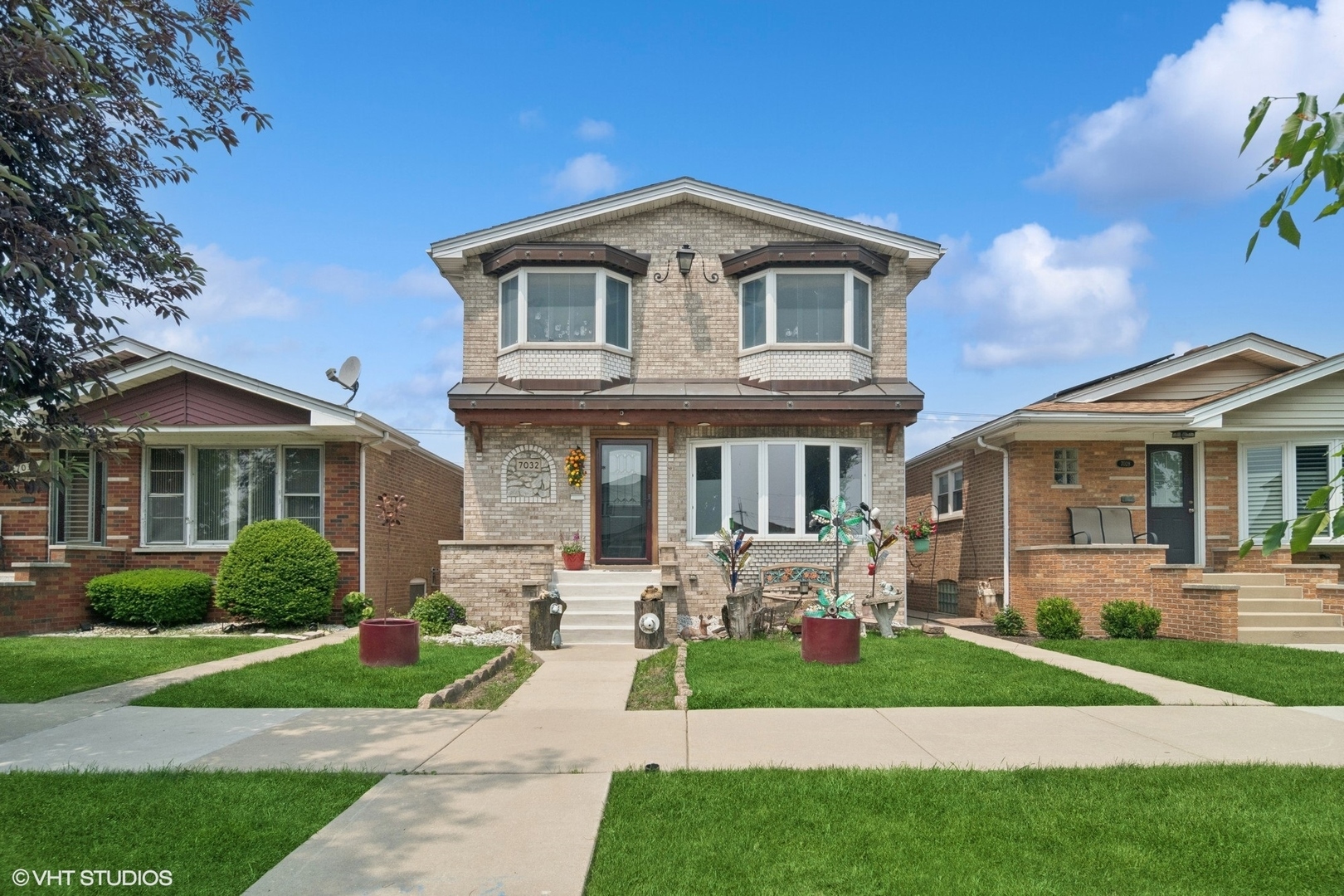 Property Photo: 7032 W 63rd Place IL 60638