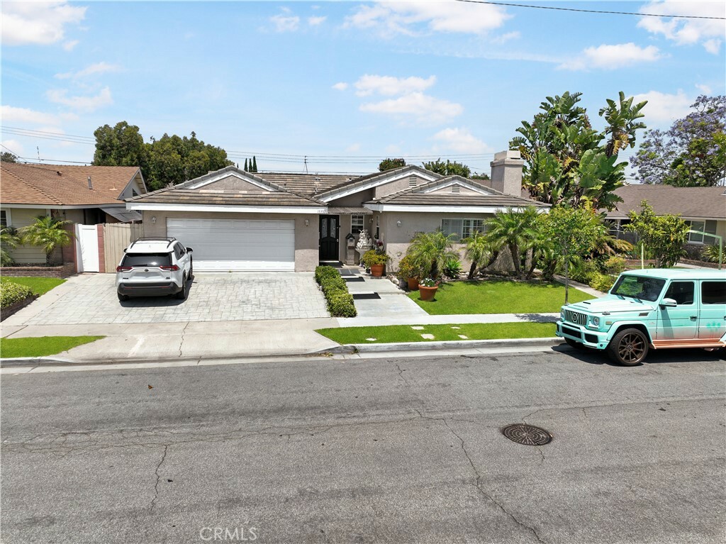 15332 Shasta Lane  Huntington Beach CA 92647 photo