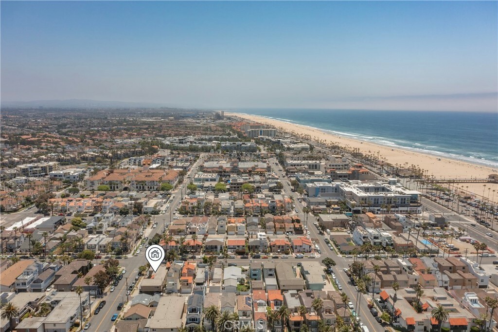 Property Photo: 225 7th Street CA 92648