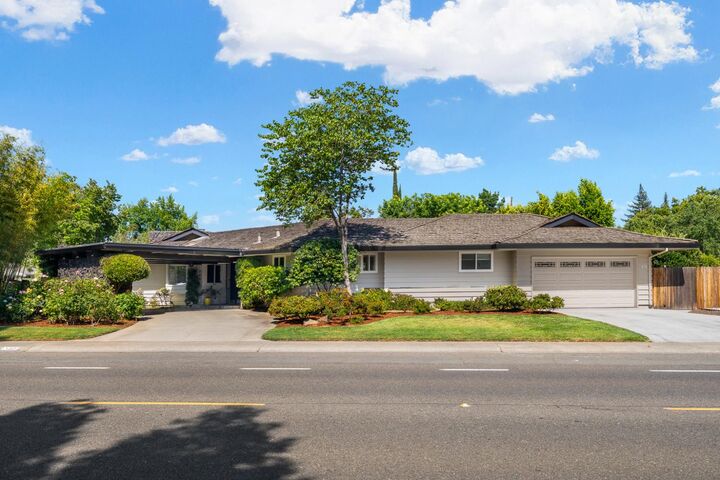 540 Wilhaggin Drive  Sacramento CA 95864 photo