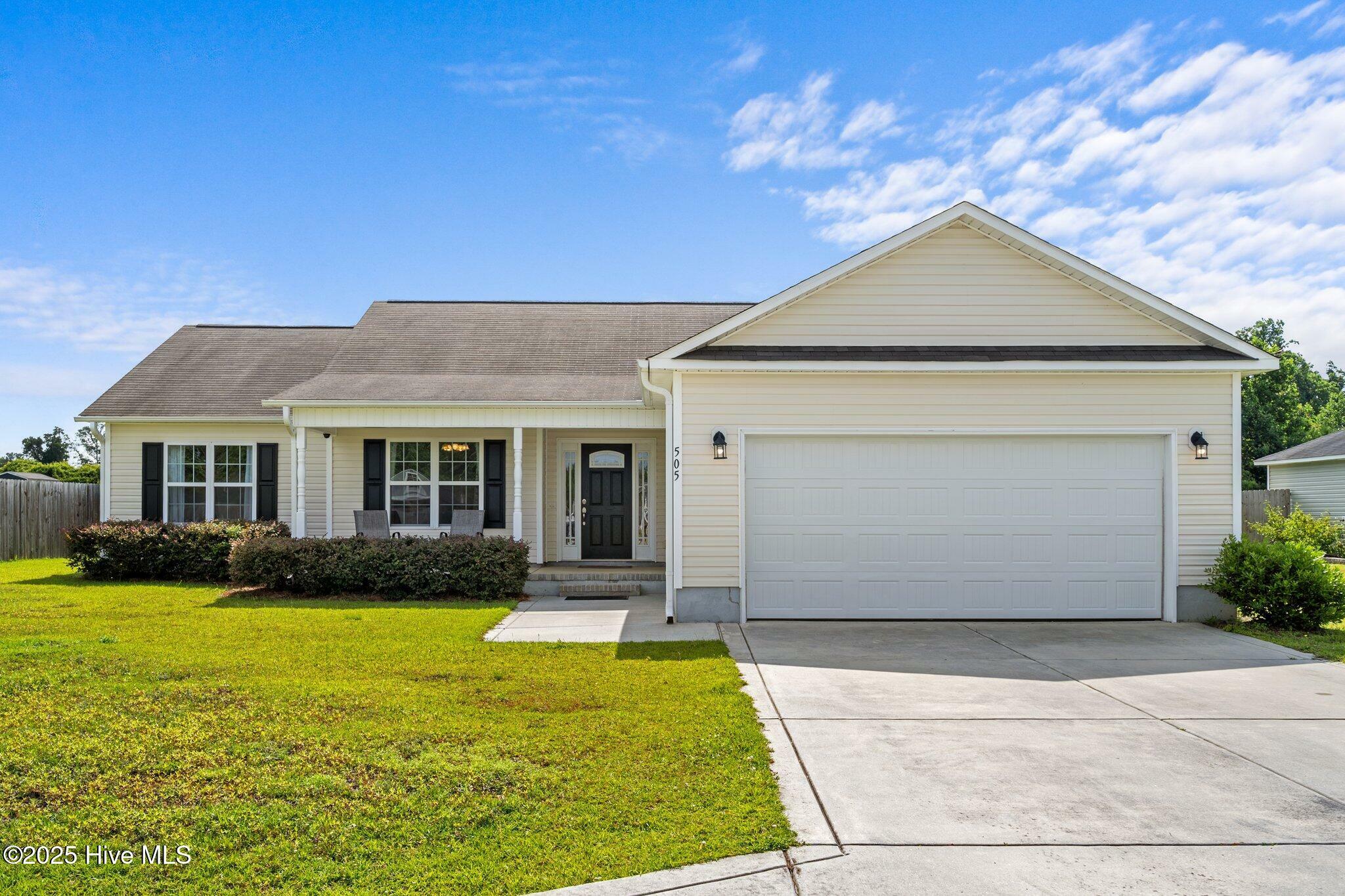 Property Photo: 505 Spiro Court NC 28574