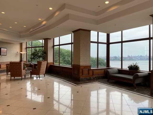 Property Photo:  100 Old Palisade Road 2710  NJ 07024 