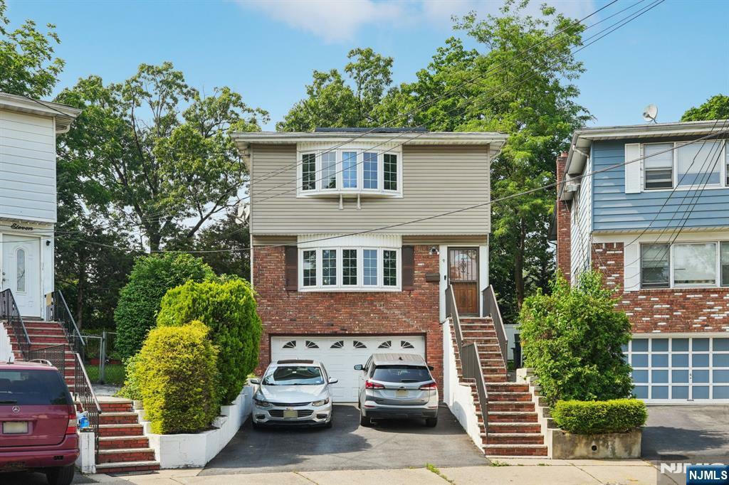 Property Photo: 9 Lee Court NJ 07040