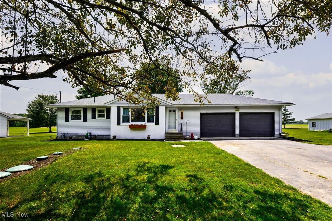 Property Photo: 6699 Youngstown Conneaut Road OH 44428