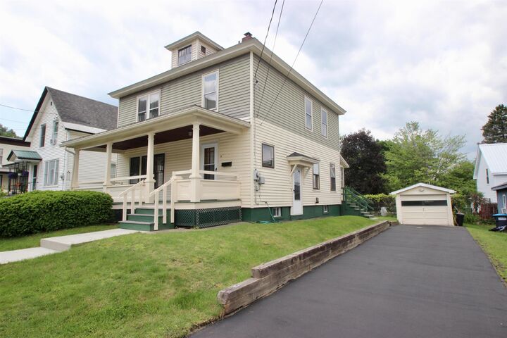 Property Photo: 9 Green Street VT 05641