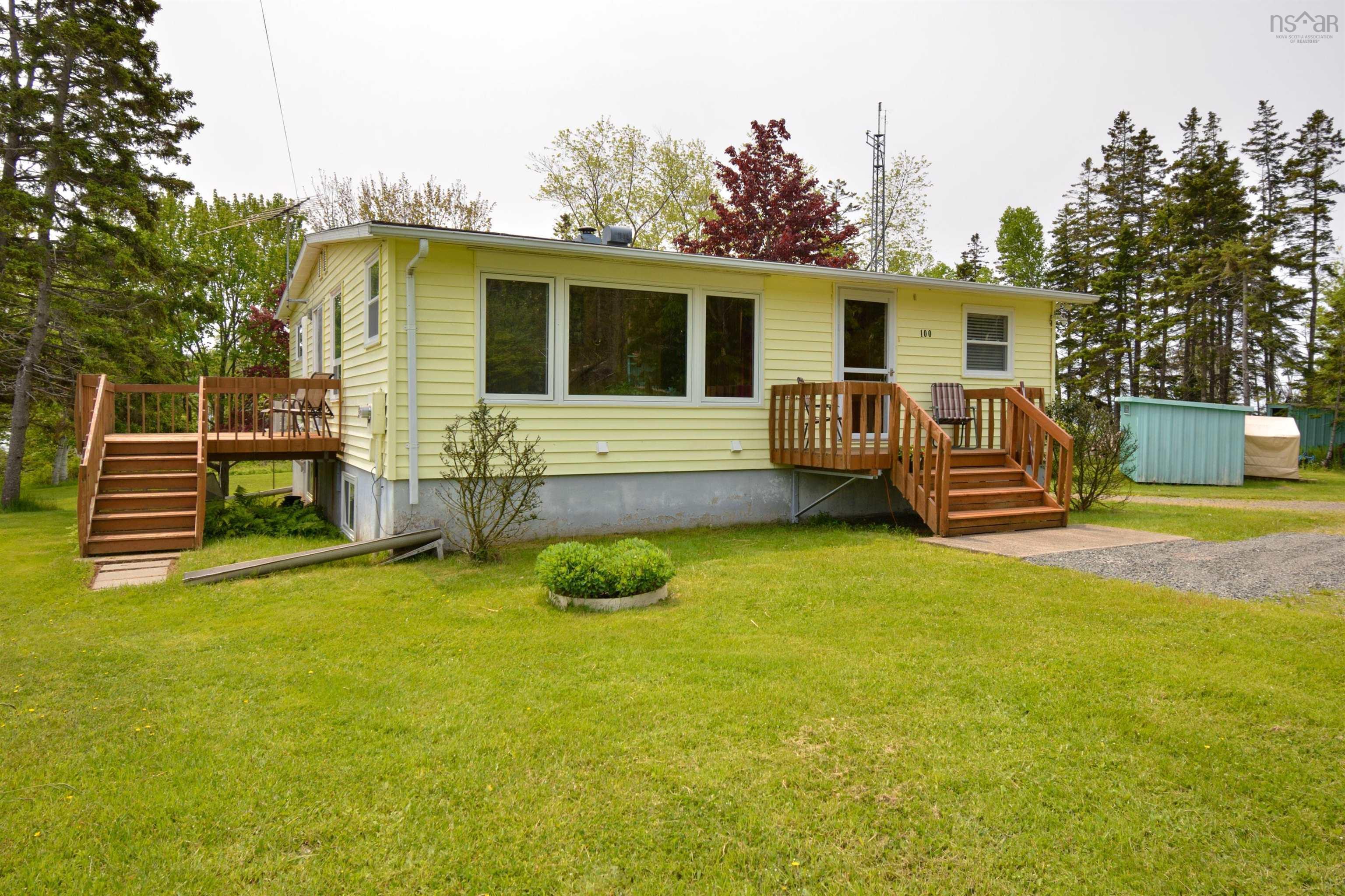 Property Photo:  100 Barrington Lane  NS B1J 1H1 