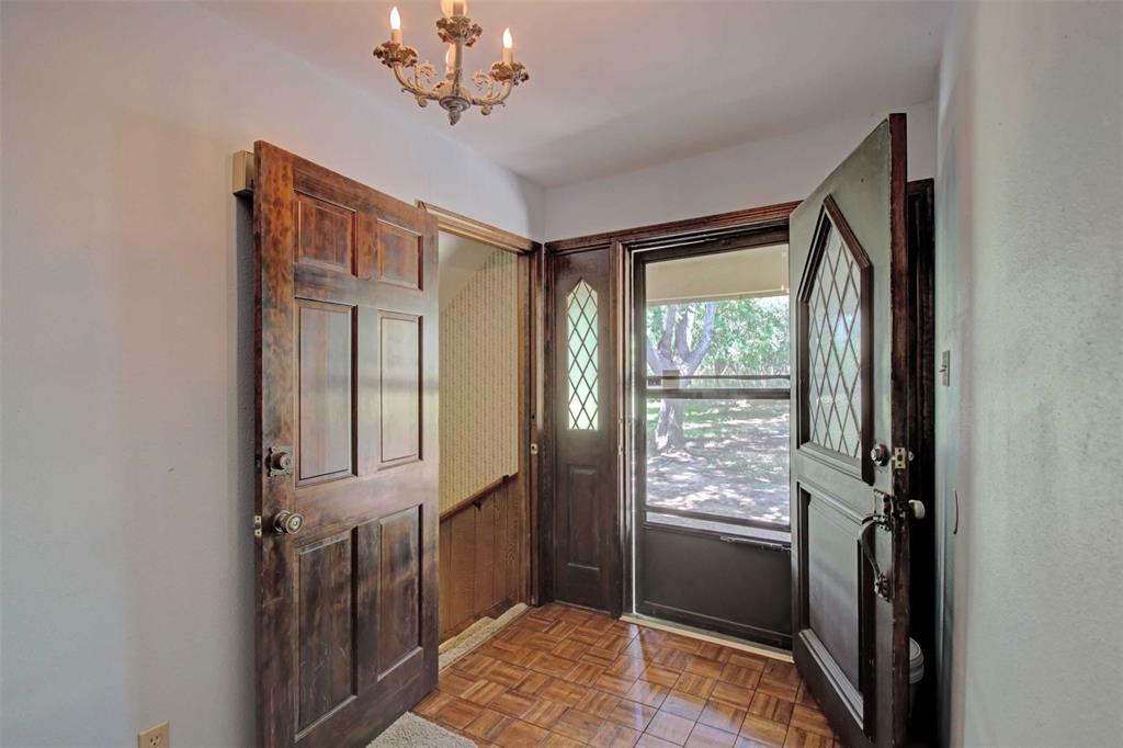 Property Photo: 8360 Eagle Mountain Circle TX 76135