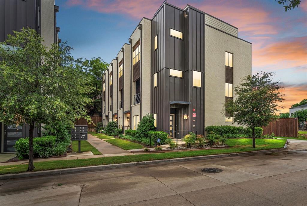 2741 Merrimac Street 102  Fort Worth TX 76107 photo