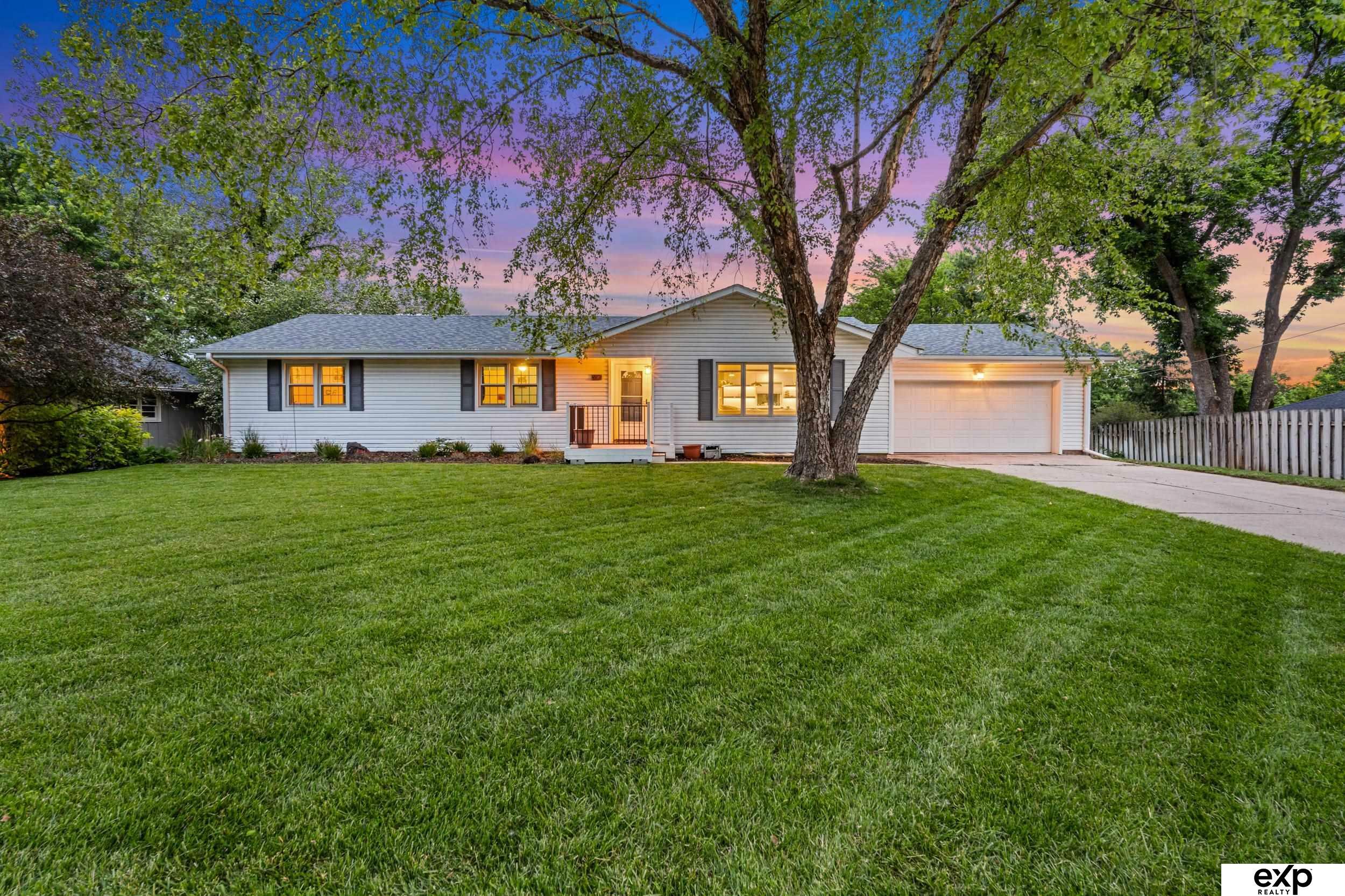 3516 S 101 Street  Omaha NE 68124 photo