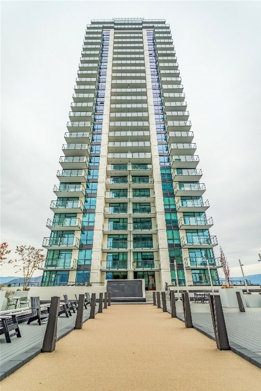 1488 Bertram Street 1811  Kelowna BC V1Y 0M6 photo