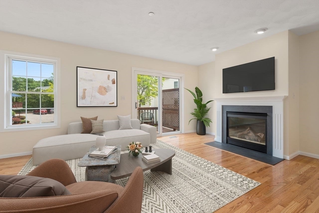 Property Photo:  555 Main St 4  MA 01801 
