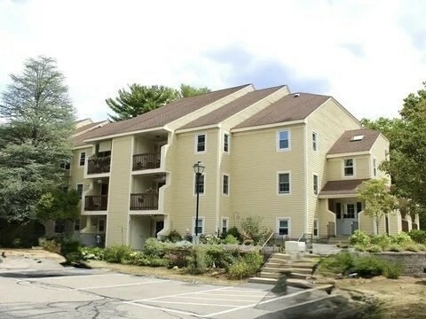 Property Photo: 140 Heritage Dr 140 MA 01588