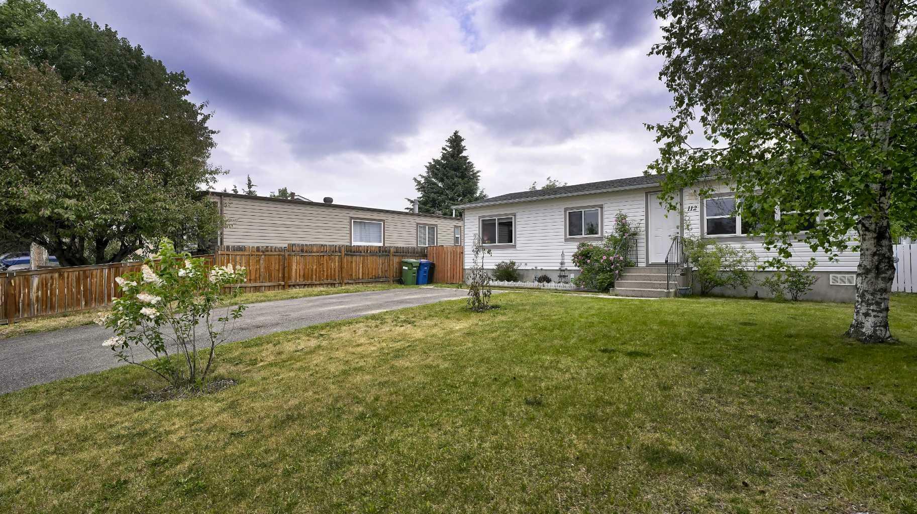 Property Photo: 112 Spring Haven Close SE AB T4A 1E9
