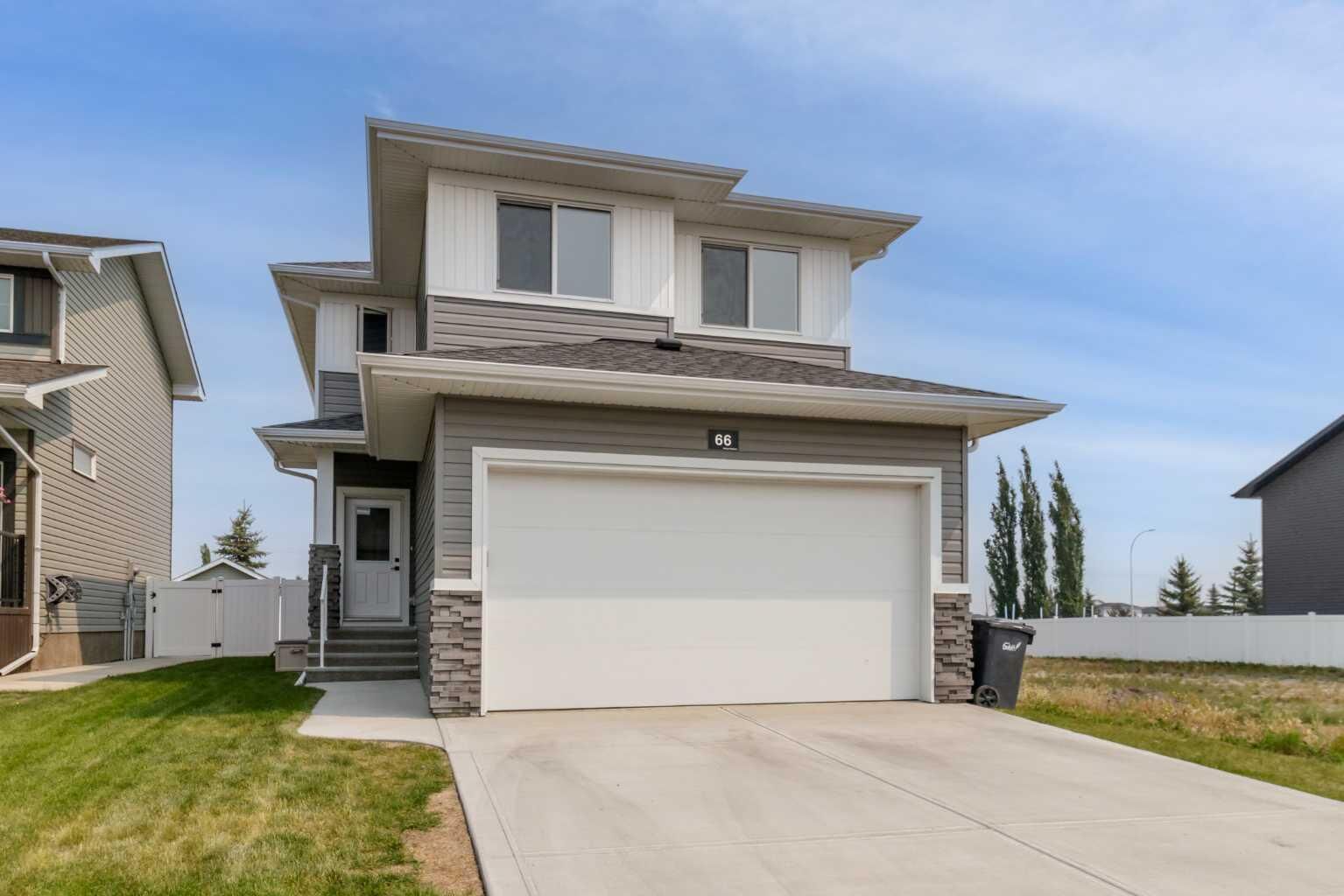Property Photo:  66 Henderson Crescent  AB T0M 1R0 