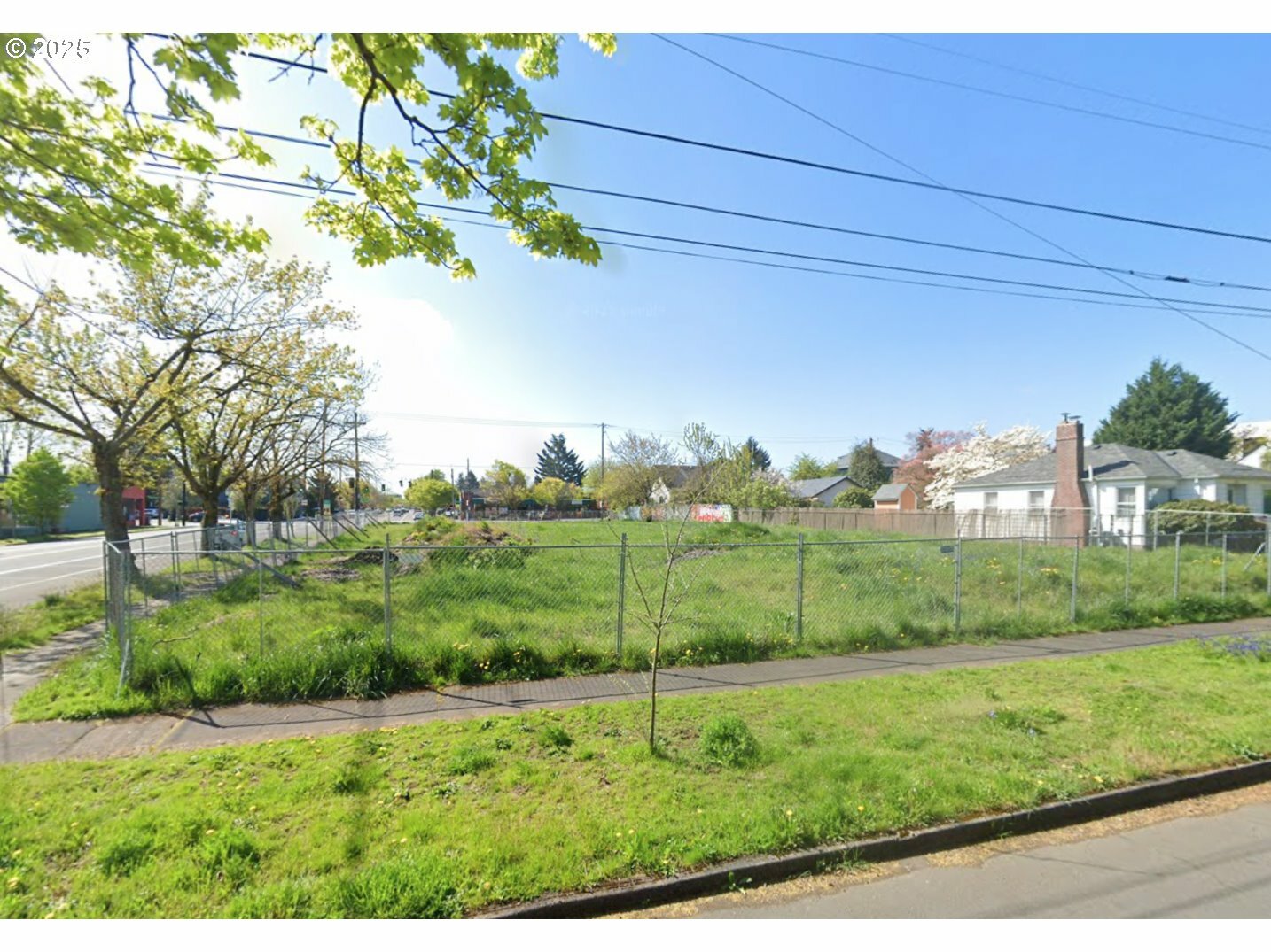 Property Photo: 6541 N Denver Ave OR 97217