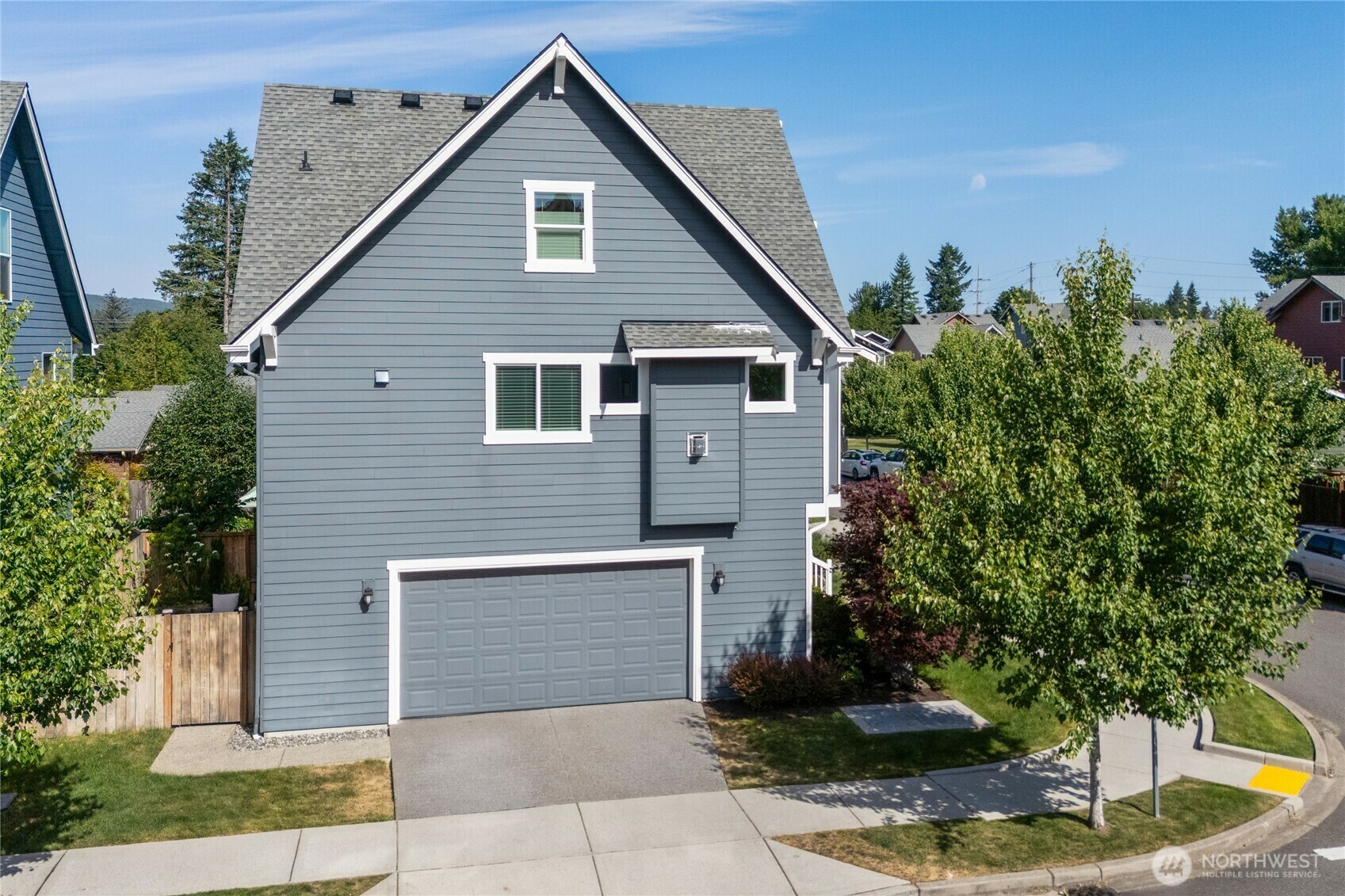 Property Photo: 795 NE 2nd Street WA 98045
