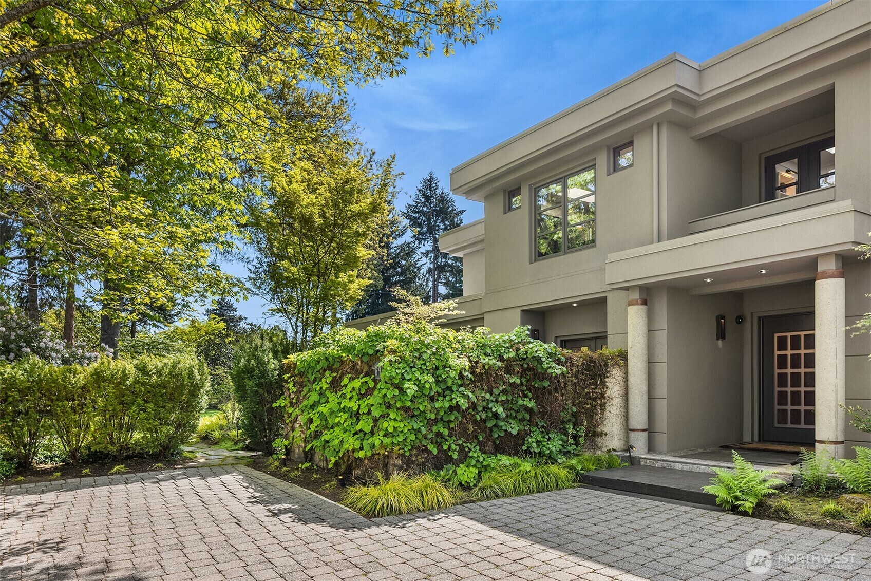 Property Photo:  8457 NE 7th Street  WA 98039 