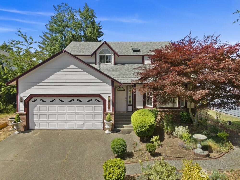 Property Photo: 2004 15th Avenue SW WA 98502