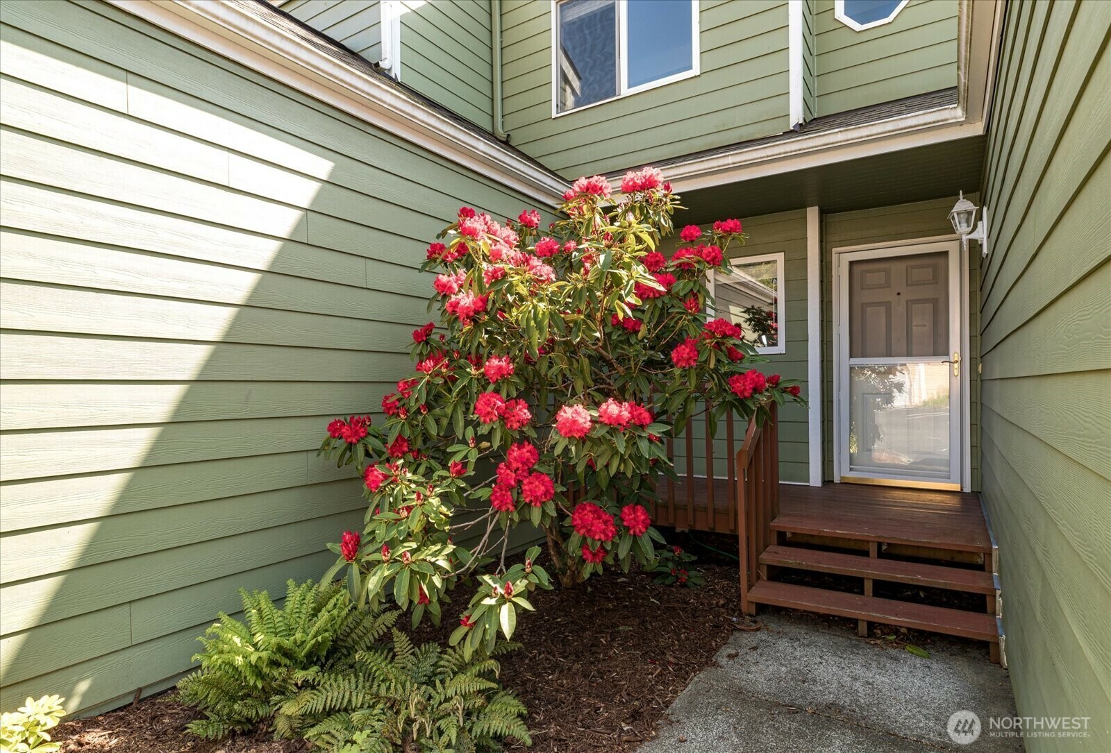 Property Photo: 1250 SW Heller Street D4 WA 98277