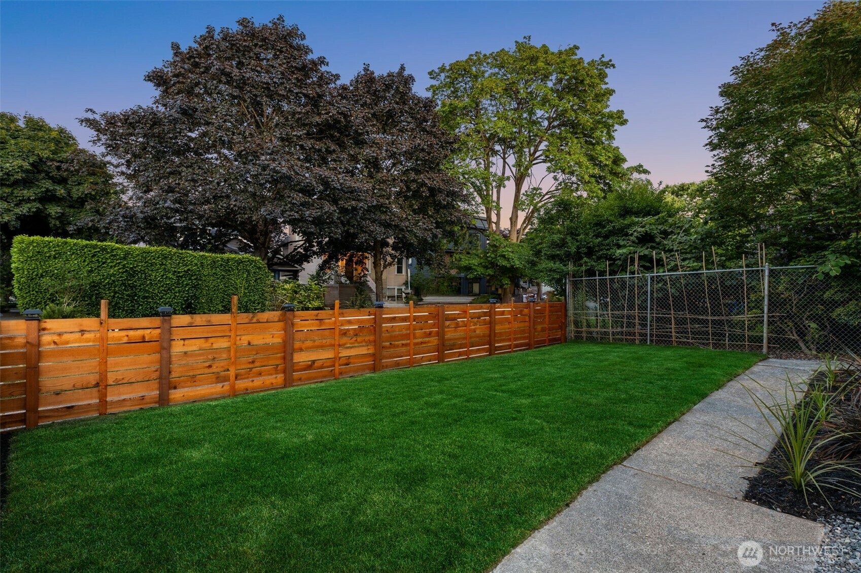 Property Photo: 351 17th Avenue E WA 98112