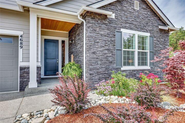 Property Photo:  4689  Petrel Street  WA 98368 