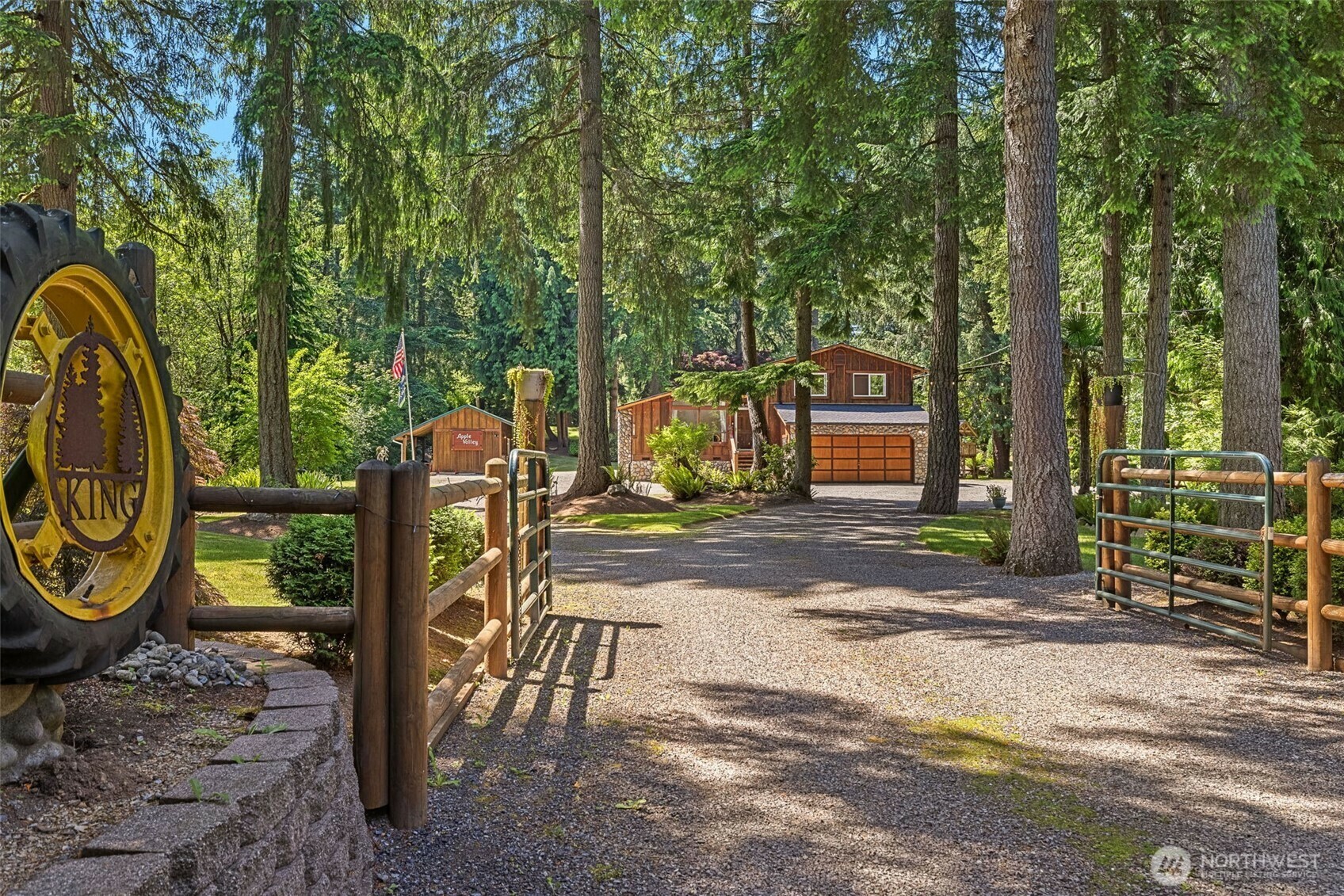 Property Photo:  20928  Echo Lake Road  WA 98296 