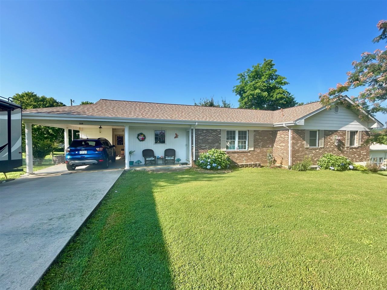 Property Photo: 509 New Street KY 42749